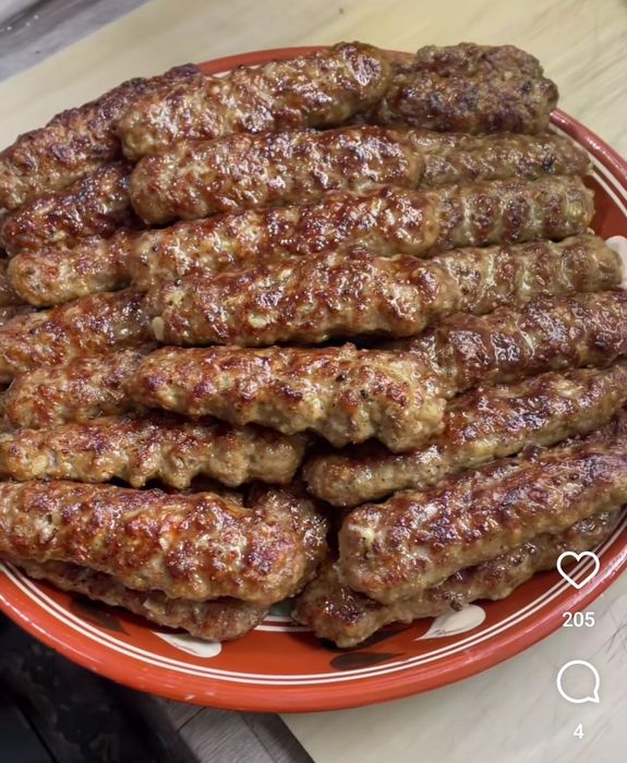 Повар..Палау басамын ,шашлык пісірем заказға