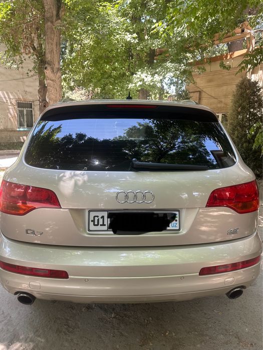 Ауди Q7 4,2 литра срочно