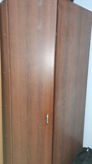 Продам шкаф угловой