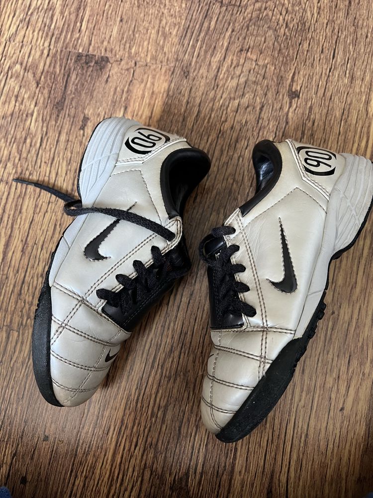 Nike Total 90 детски обувки 28,5