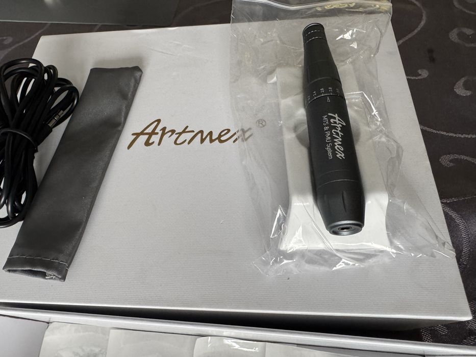 Aparat tatuat sprancene artmex