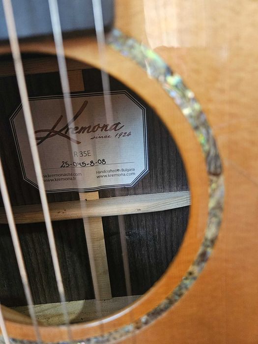 Акустична китара  Kremona R35E