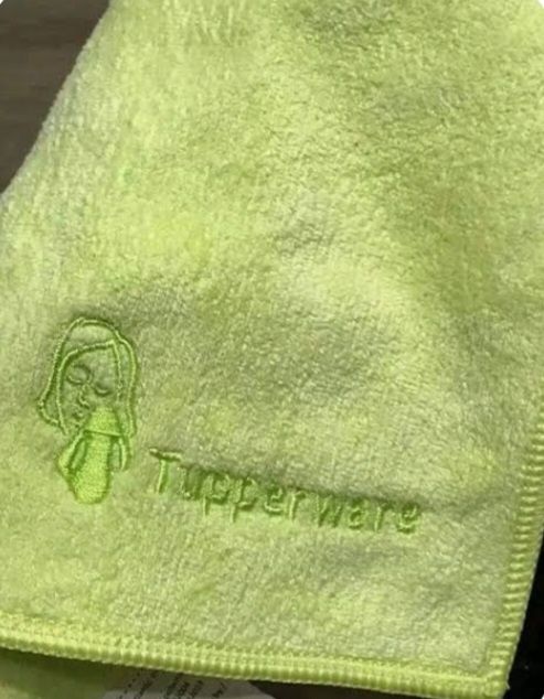 Промоции в почистване на Tupperware