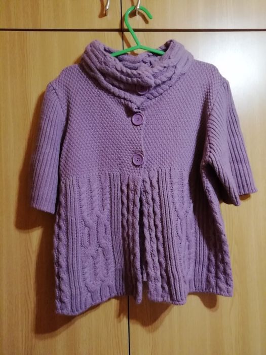 Vând câte 2 bluze damă diferite