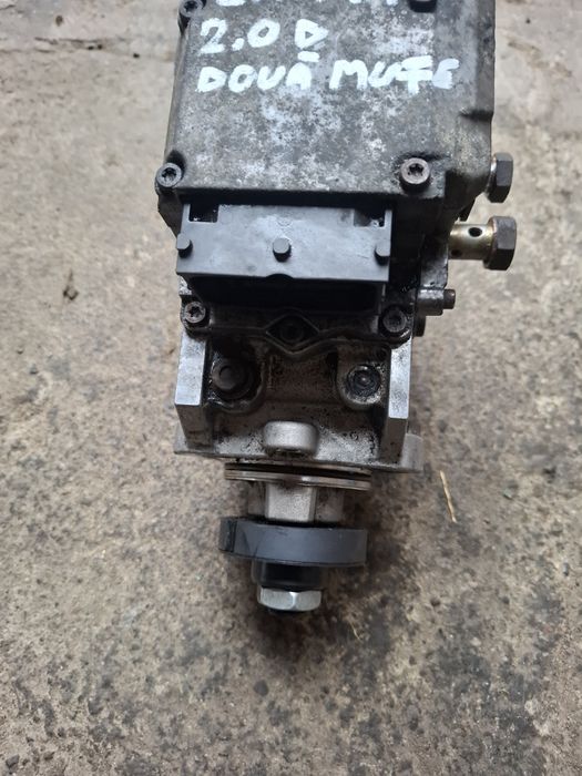 Pompa injecție Opel Zafira A 2.0 Dti cu doua mufe
