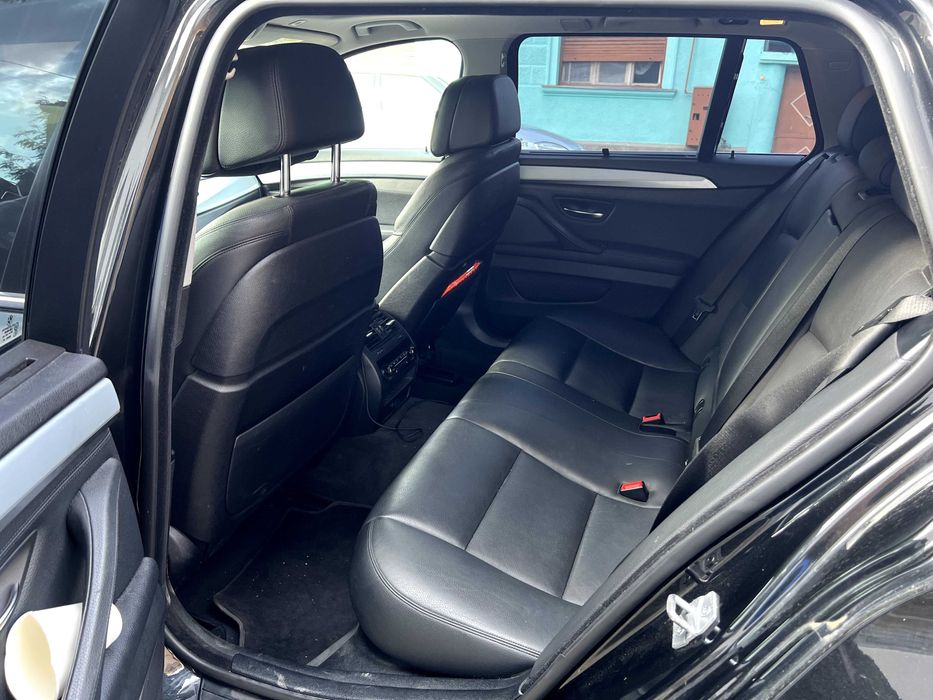 BMW Seria 5 530d Full F11 Xenon Navigație Mare Piele Istoric Complet