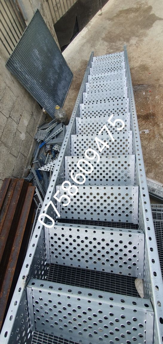 Scări zincate 75x25