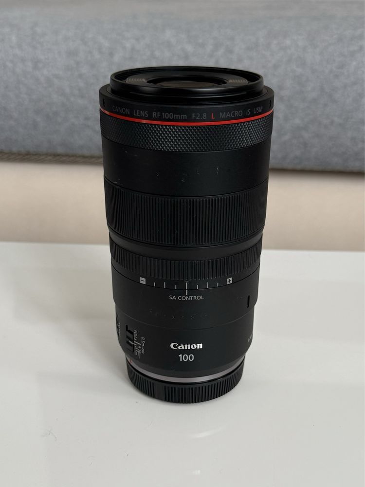 Canon RF 100mm F2.8 L IS USM Macro 1:1