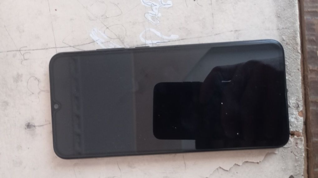 Samsung A03 satiladi