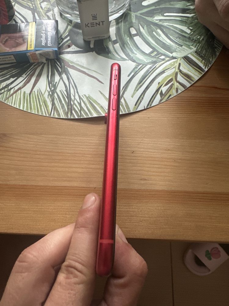 Iphone XR 128 gb  (red)