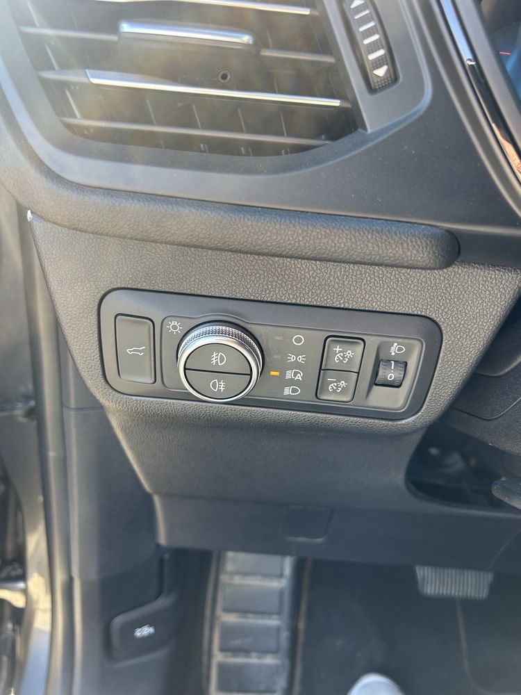 Vand Ford Kuga 2023 2.5 hibrid