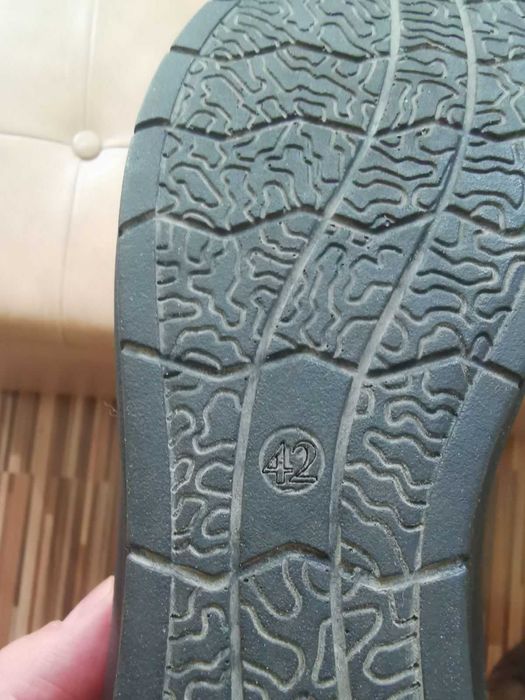 Дамски кожени анатомични обувки, подходящи за диабетици.