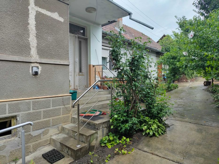 Casă individuală 130 mp + 800 mp teren/livadă – Sărmașu, jud. Mureș