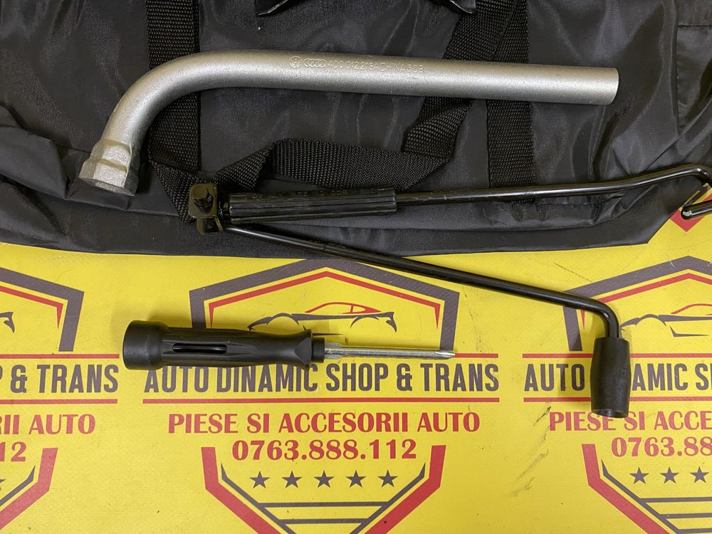 Cric auto OEM kit original Audi Q2 cu coarba manivela husa