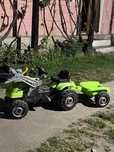 Vand tractoras cu remorca copii 2-5 ani