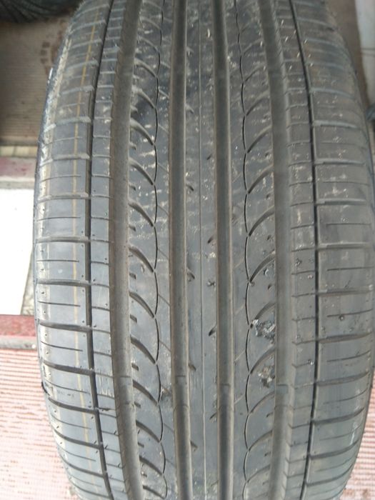 Автошины 235/45R17