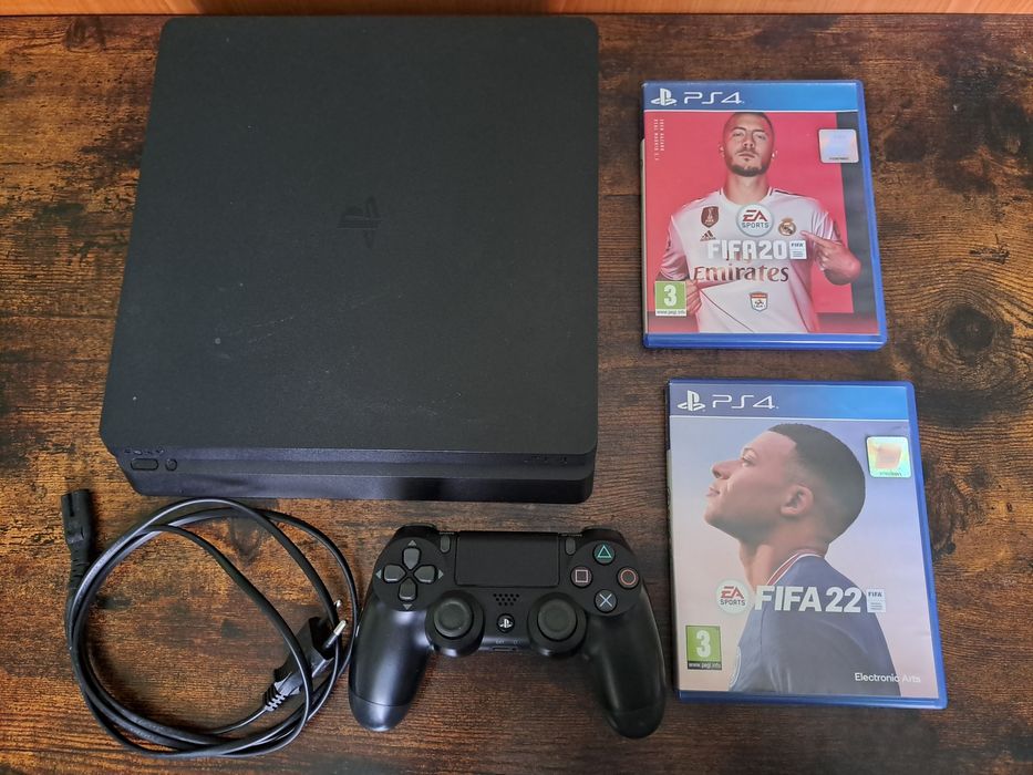 Playstation 4 slim curatat