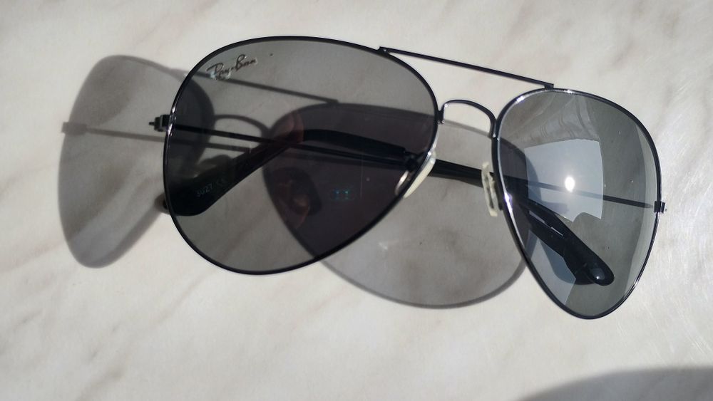 Ochelari Ray ban și Leica