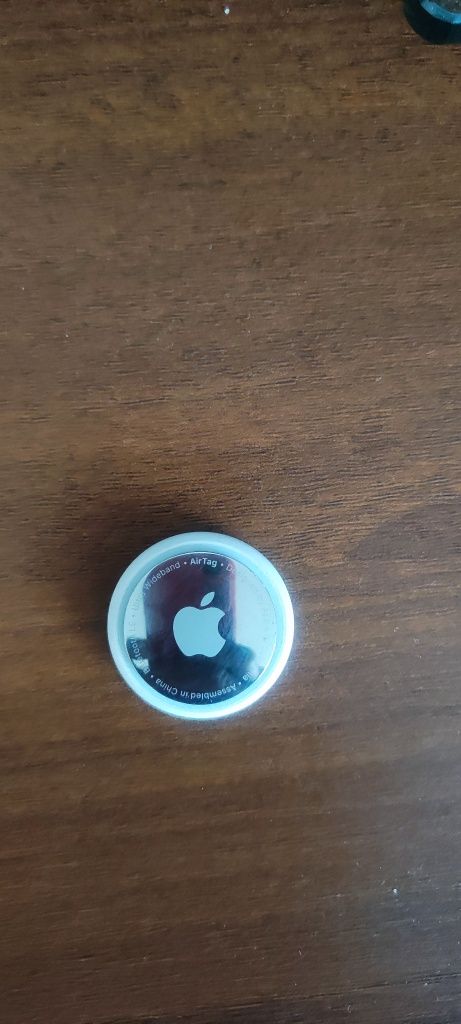 Apple Airtag Bluetooth трекер