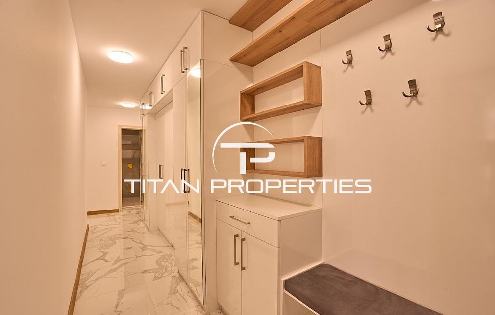 Тристаен апартамент под наем в жк. Христо Смирненски