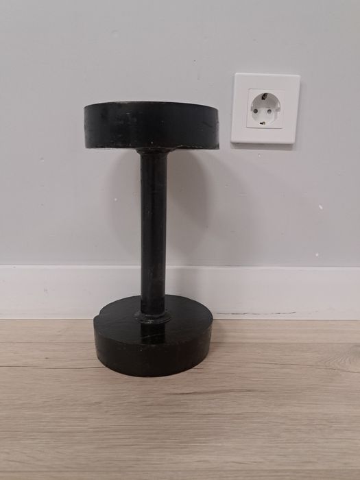 Продам гантели 2 штуки вес 12-14 кг самодельный!самовывоз левый берег