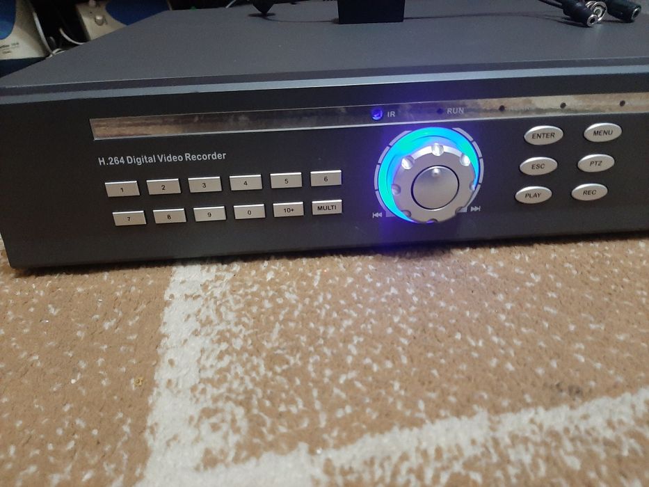 Server și 3 camere video second-hand