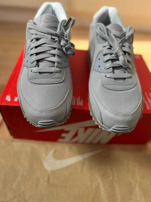 100% Оригинални Nike Air Max 90 в номер 45-29 см стелка