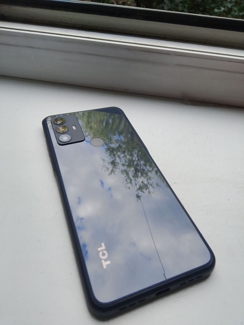Продам срочно TCL 306