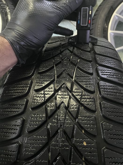 Jante aliaj R17 originale AUDI A4 A5 A6 225/50/17 iarna DUNLOP