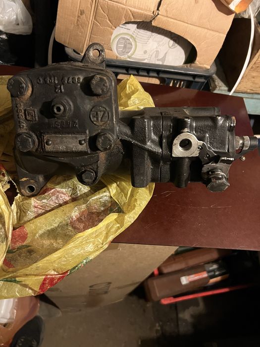 Рулевой редуктор БМВ е38