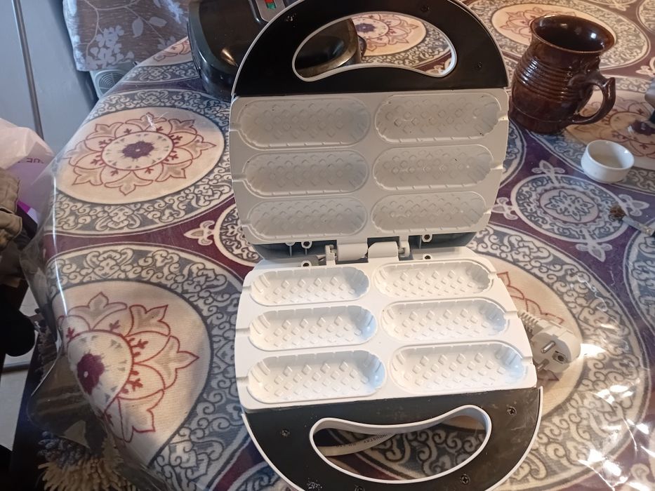 Корн - догница , сосисочница .