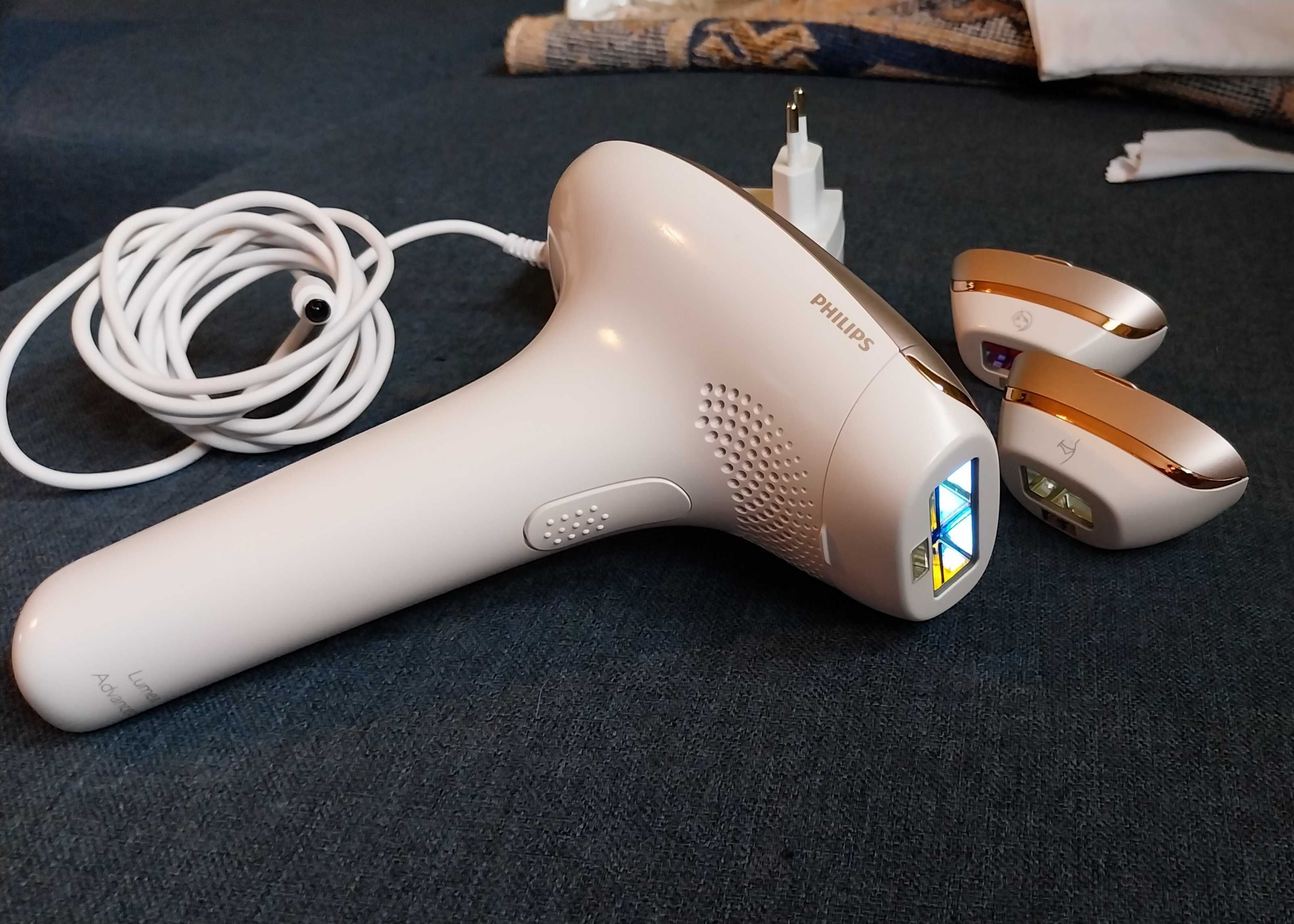 Фотоепилатор Philips Lumea Advanced