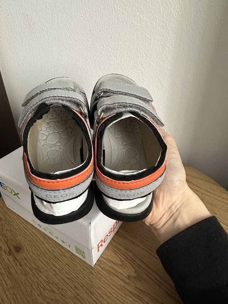Детски сандали Geox