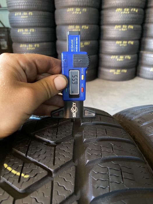 Anvelope iarna 225/40/19 Pirelli Sottozero 3 225 40 19 R19