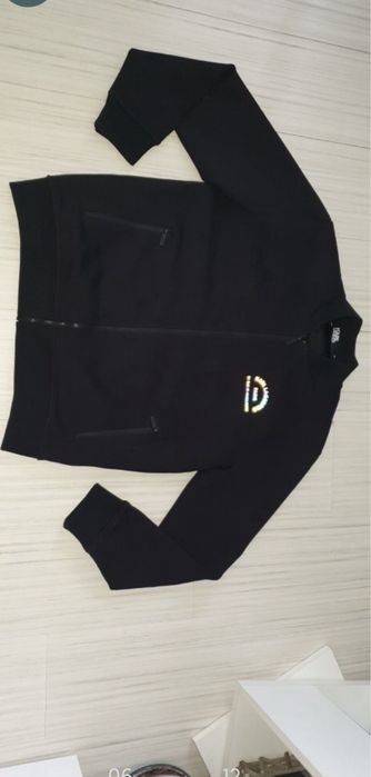 Karl Lagerfeld Paris Full Zip Mens Size M ОРИГИНАЛ!