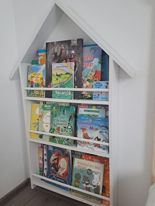 Biblioteca Montessori noua