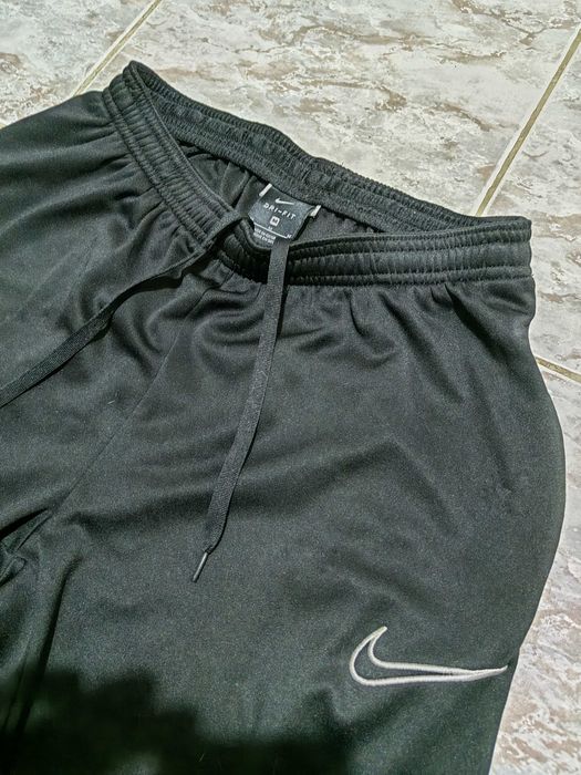 Суитшърт camo (мъжки) М  + Nike dry fit долнище М размер