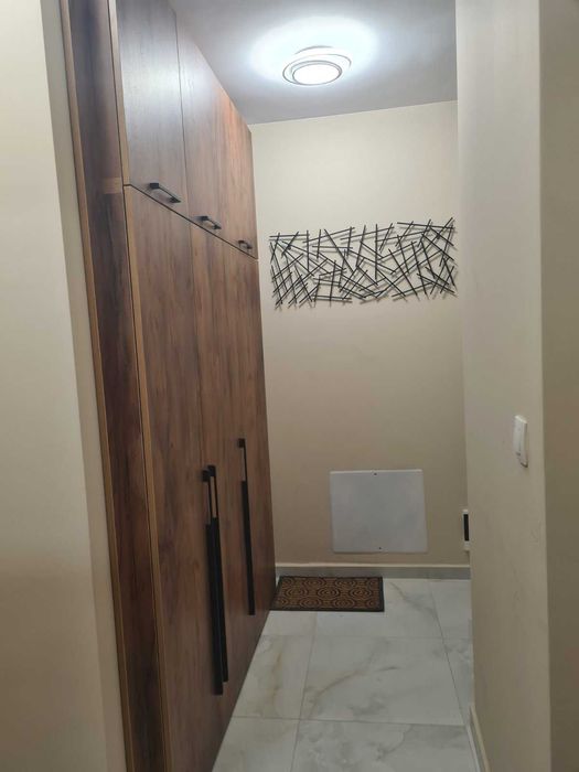 Дава се под наем Тристаен апартамент в София, Света Троица - 85 кв.м за 918 € - Снимка #13