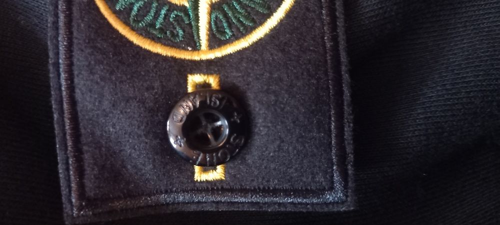 Екип на  Stone Island L