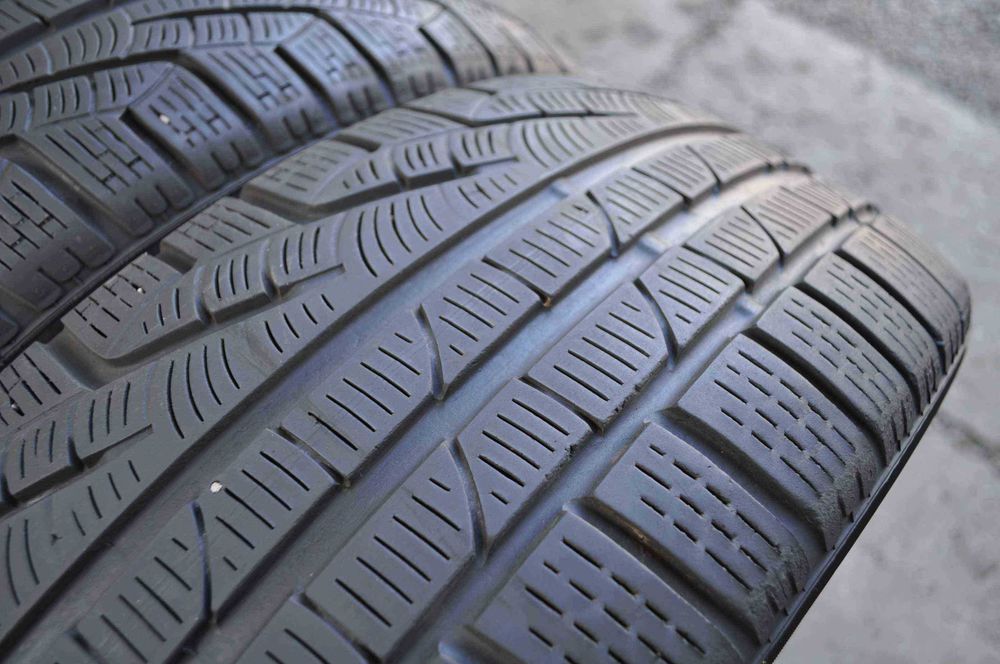 SET 4 Anvelope Iarna 235/50 R19 PIRELLI SottoZero Winter 210 Serie 2 1