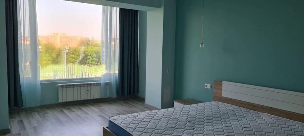 Тристаен апартамент под наем в ж.к. Зона Б-5, 2211702