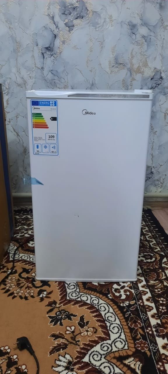 Холодильник мини от марки Midea