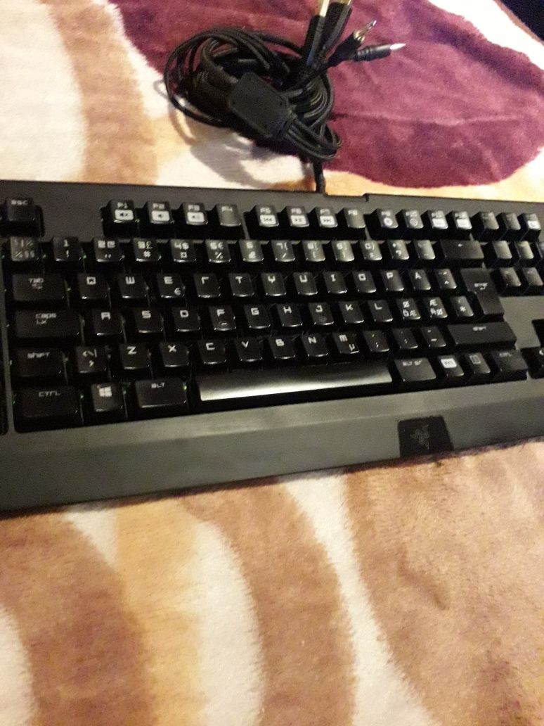 Tastatura Razer Mecanica Blackwidow Chroma 2 / Razer Blackwidow Ultima