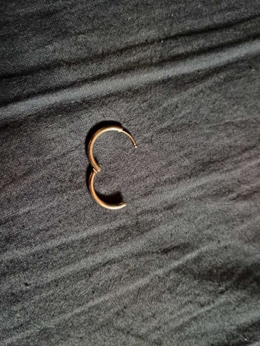 Cercel din Titaniu TA1 2.0 x 14 si cu 12 mm 20 lei fix per buc