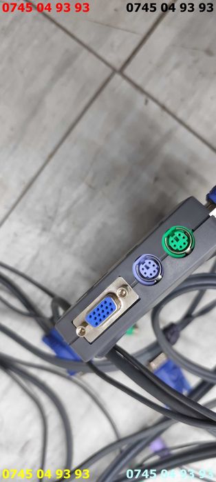 switch de monitoare mouse si tastatura 4 porturi CS 914