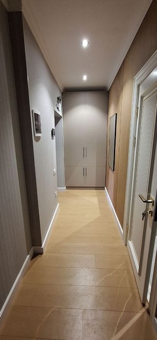 Юнусабад 11 квартал. Продается квартира 2/10/10