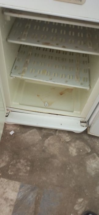 Продам  холодильник