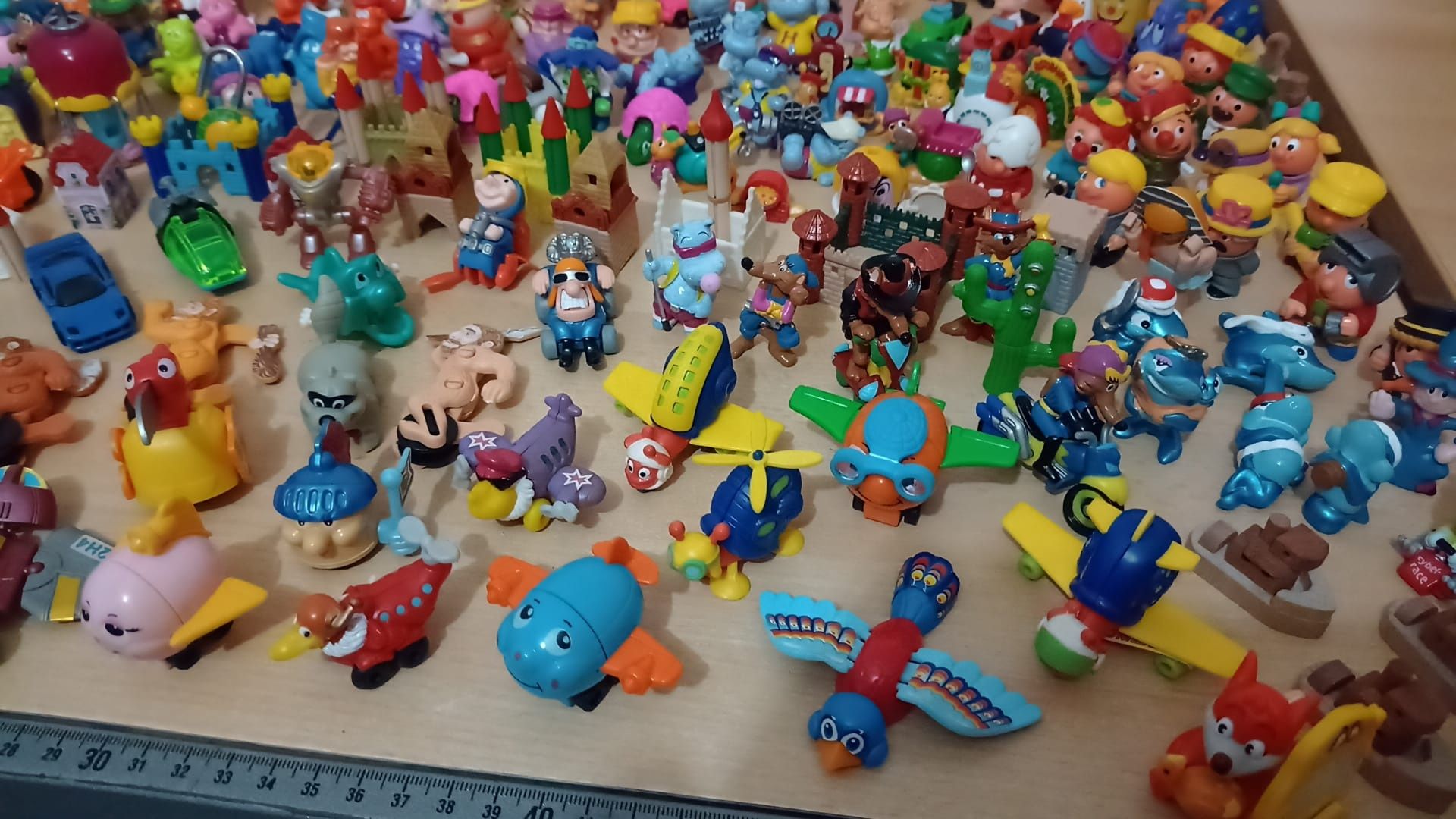 Jucării Kinder din Germania