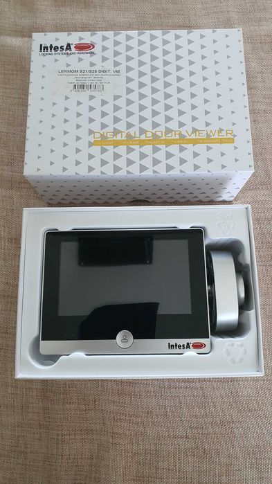 Дигитална Wi-Fi видео шпионка със звънец на IntesA