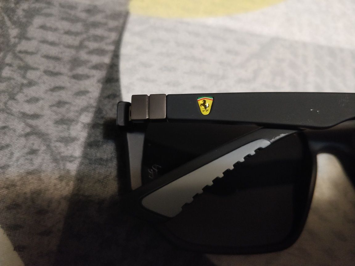 Ochelari de soare Ray-Ban RB8371, Ferrari Edition